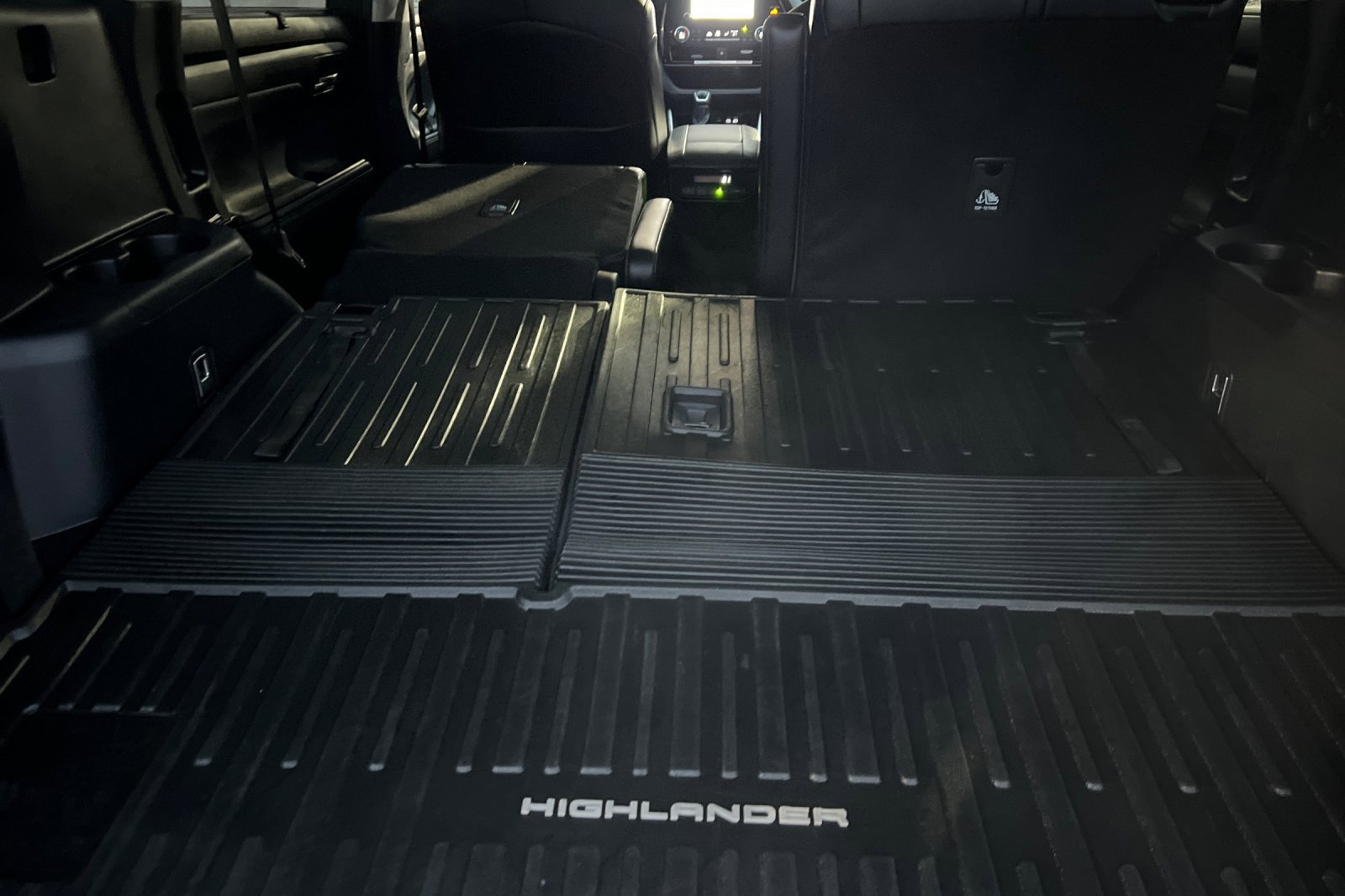 Used 2024 Toyota Highlander XLE image 13