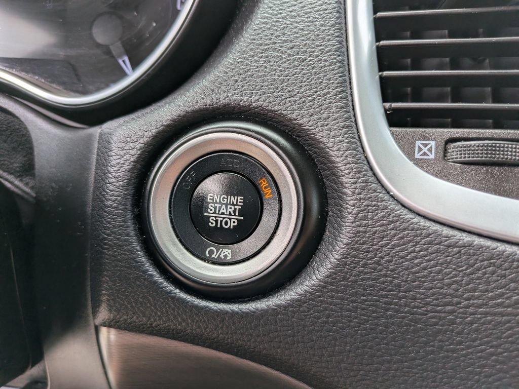 Used 2018 Dodge Durango Citadel w/ Technology Group RWD image 29