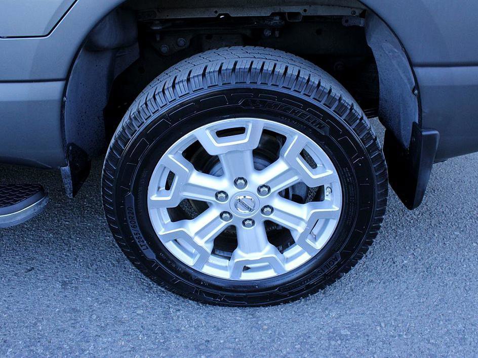 Used 2016 Nissan Titan SL image 10