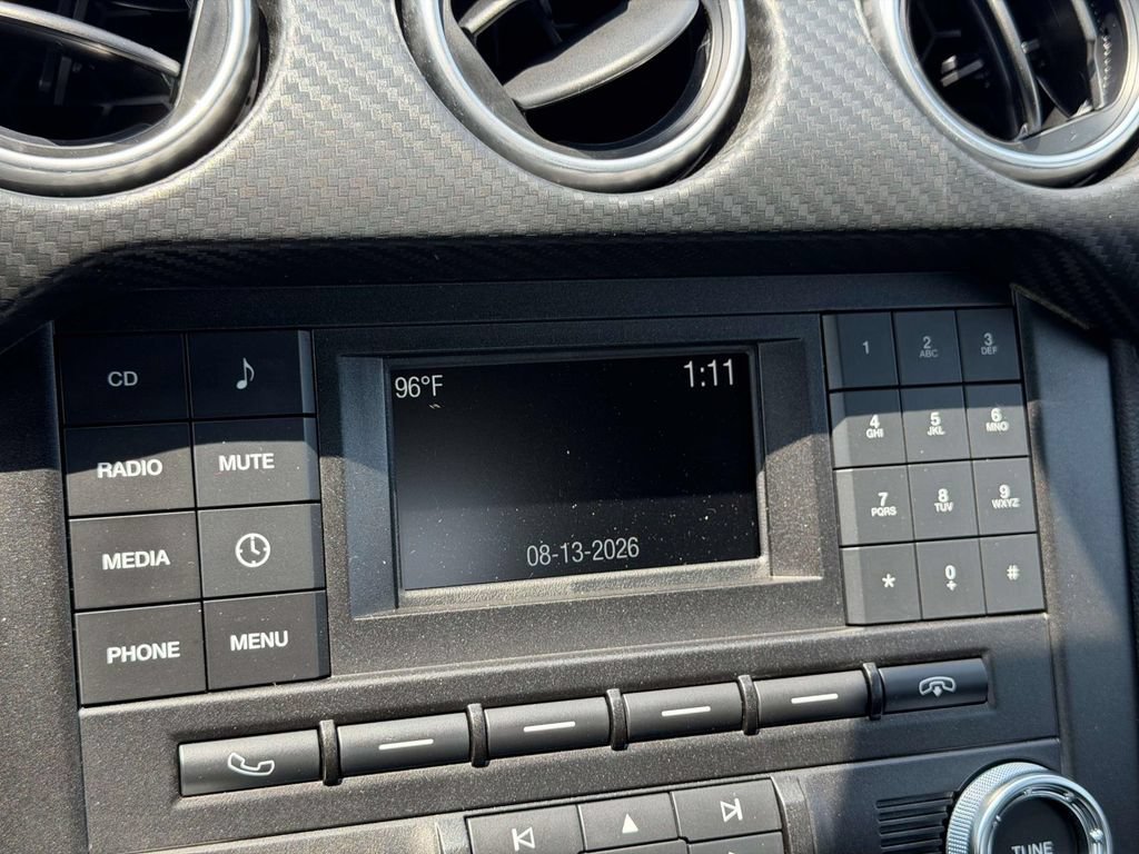 Used 2018 Ford Mustang Coupe RWD image 22