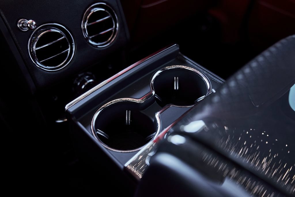 Used 2024 Rolls-Royce Cullinan Black Badge w/ Dark Exterior Package AWD/4WD image 59