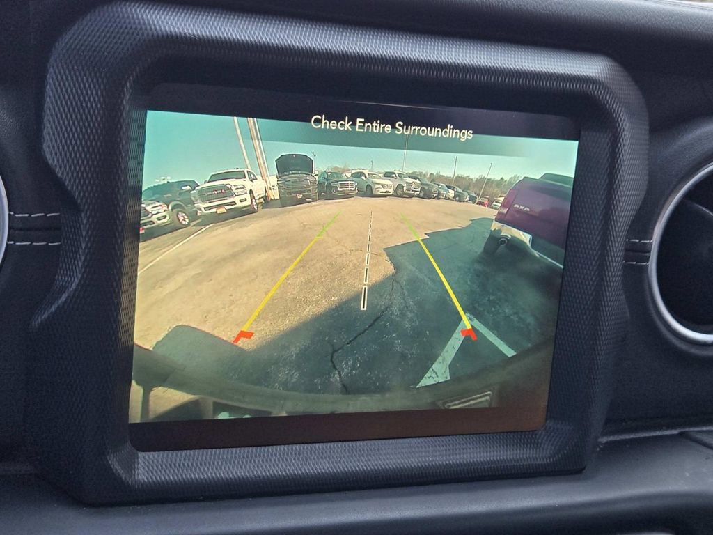 Used 2021 Jeep Wrangler Unlimited Sahara image 31