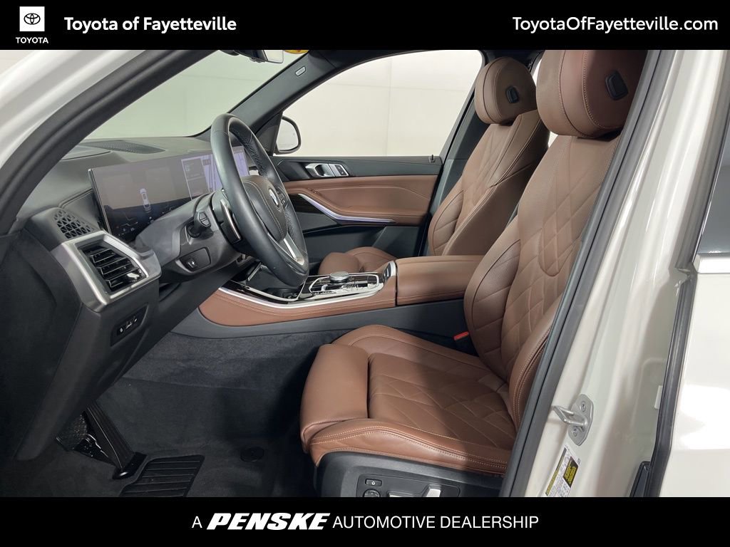 Used 2024 BMW X5 xDrive40i w/ Premium Package image 24