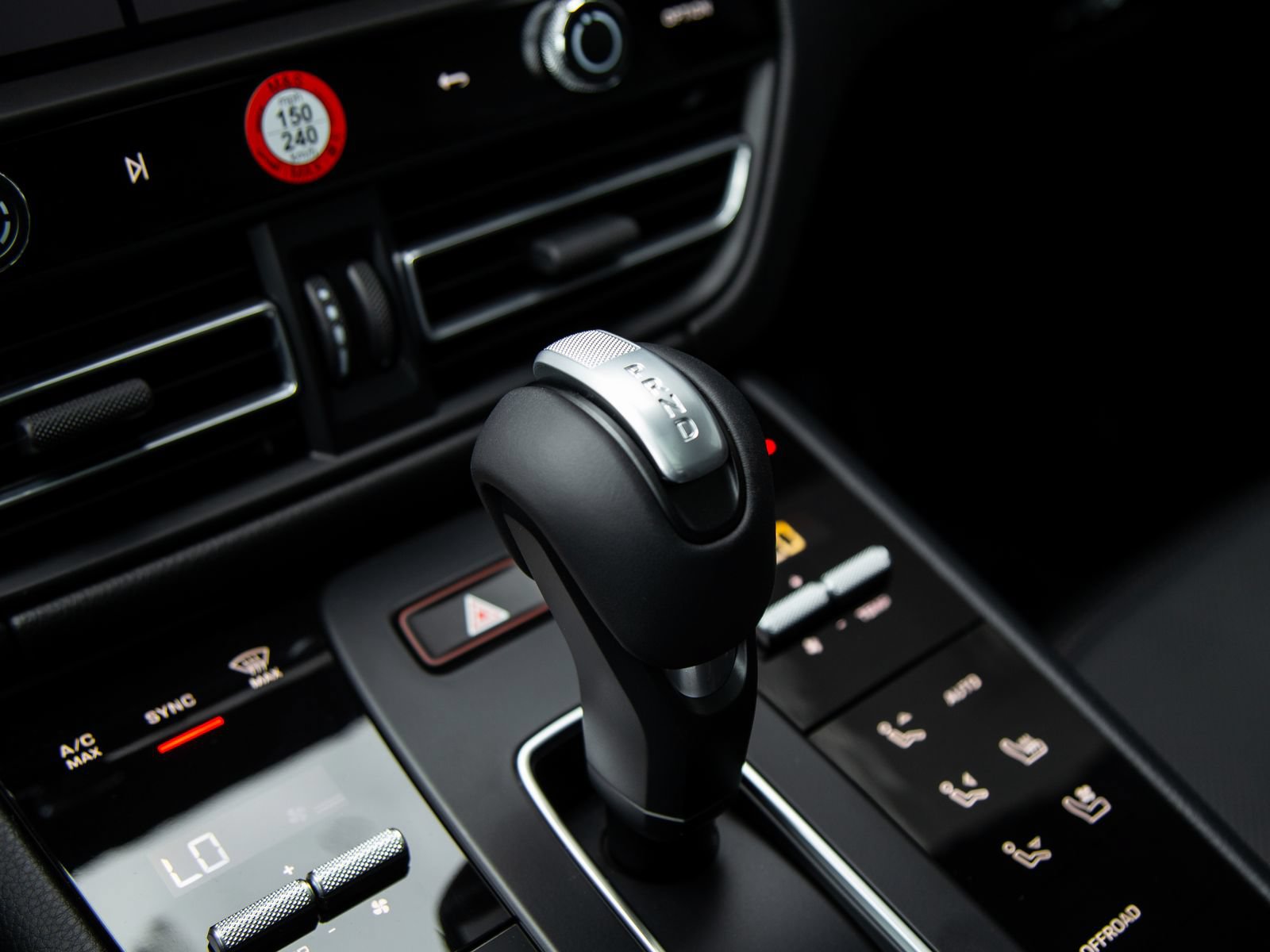 New 2026 Porsche Macan AWD/4WD image 22