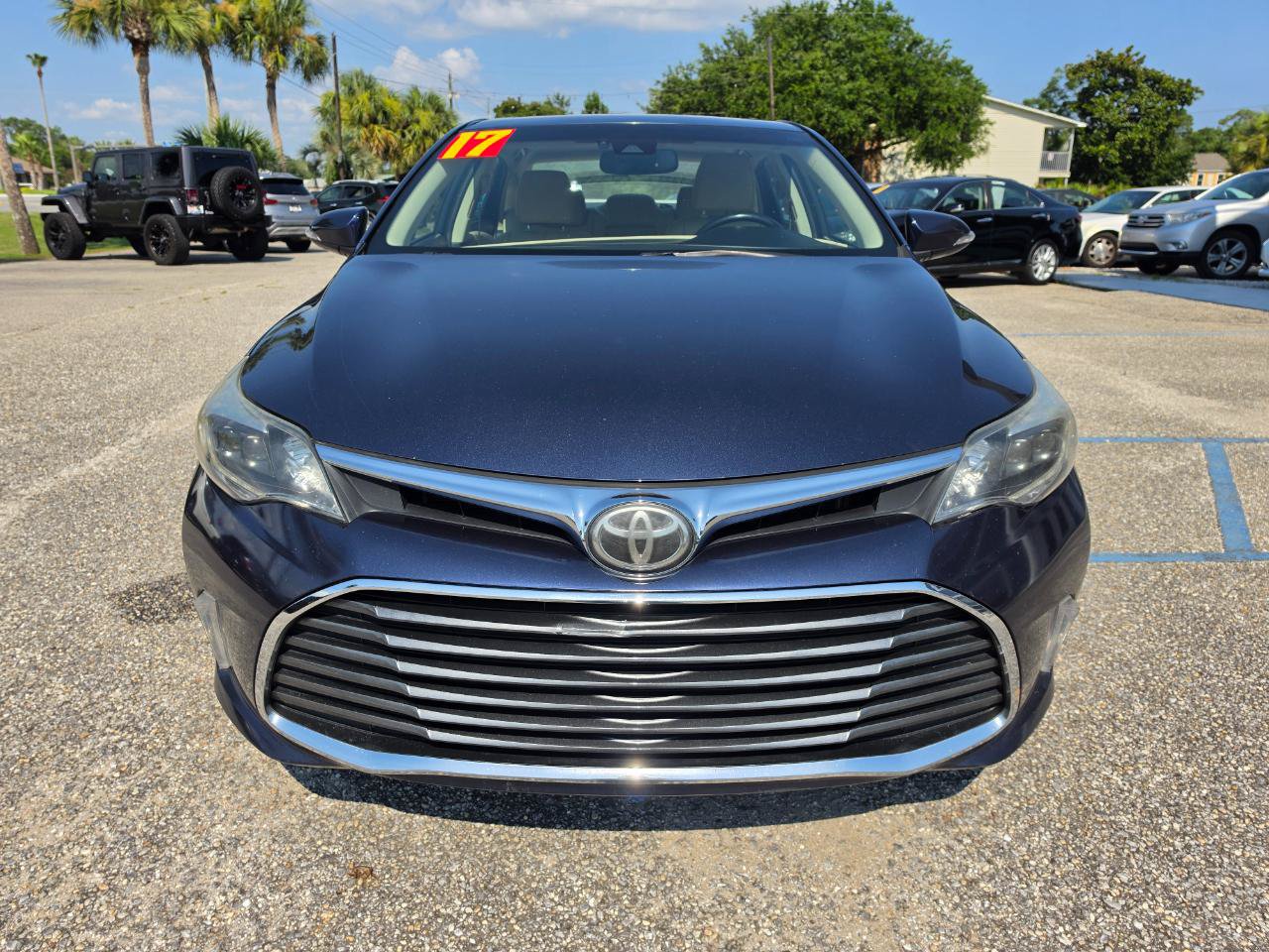 Used 2017 Toyota Avalon Limited FWD image 8