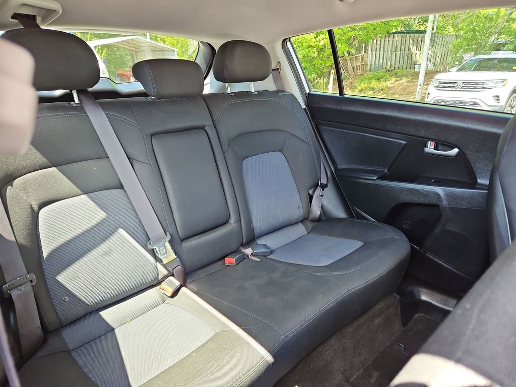 Used 2016 Kia Sportage LX FWD image 10