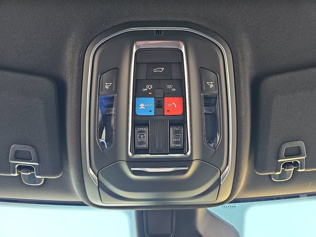 New 2027 Jeep Grand Cherokee Laredo X AWD/4WD image 31