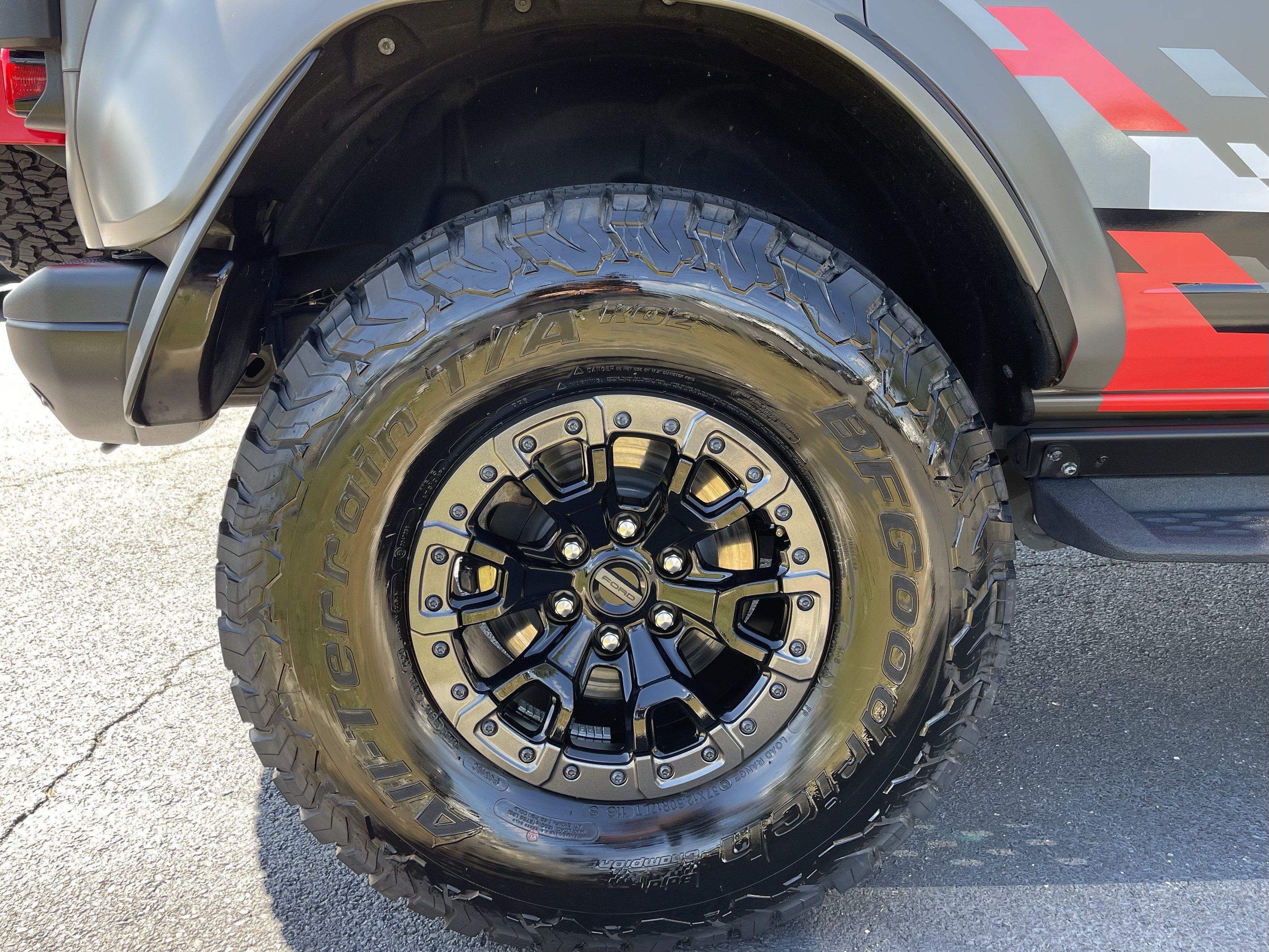Used 2025 Ford Bronco Raptor AWD/4WD image 9