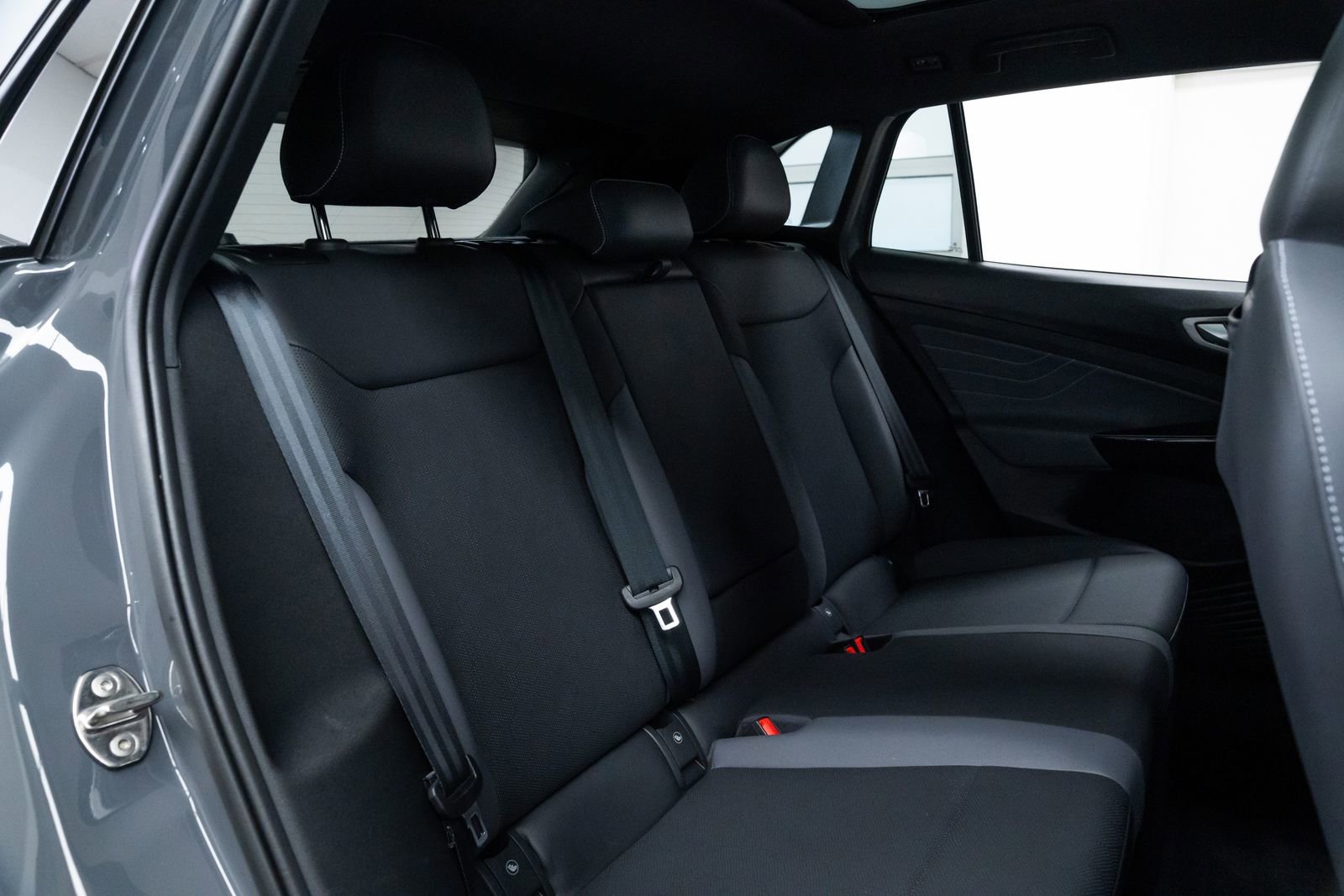 Used 2023 Volkswagen ID.4 Pro S image 22