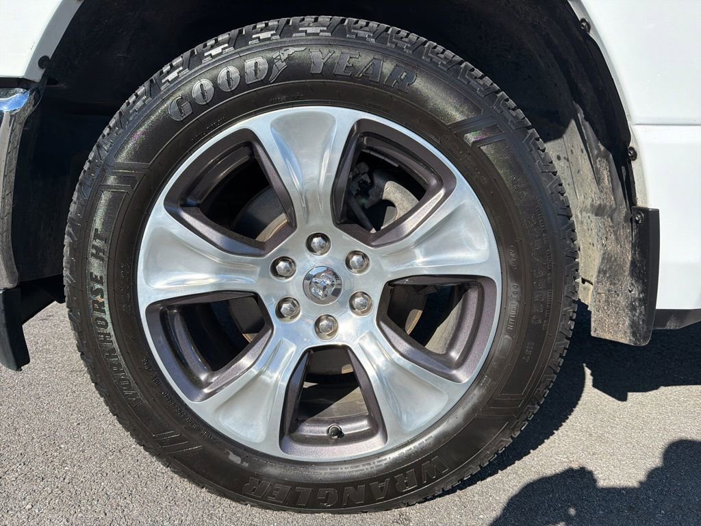 Used 2024 RAM 1500 Laramie RWD image 14