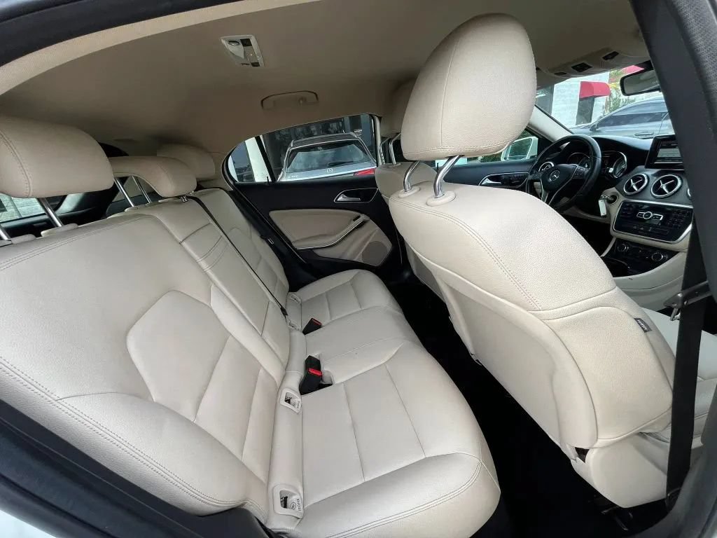 Used 2015 Mercedes-Benz GLA 250 image 15