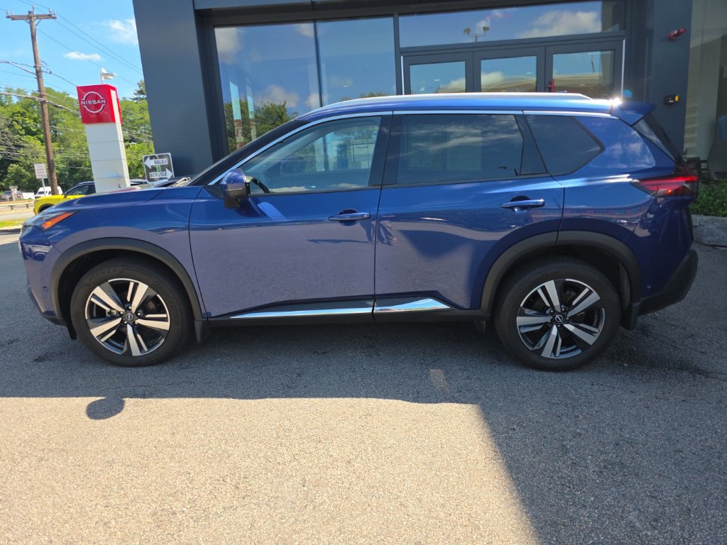Certified 2023 Nissan Rogue SL w/ SL Premium Package AWD/4WD image 3