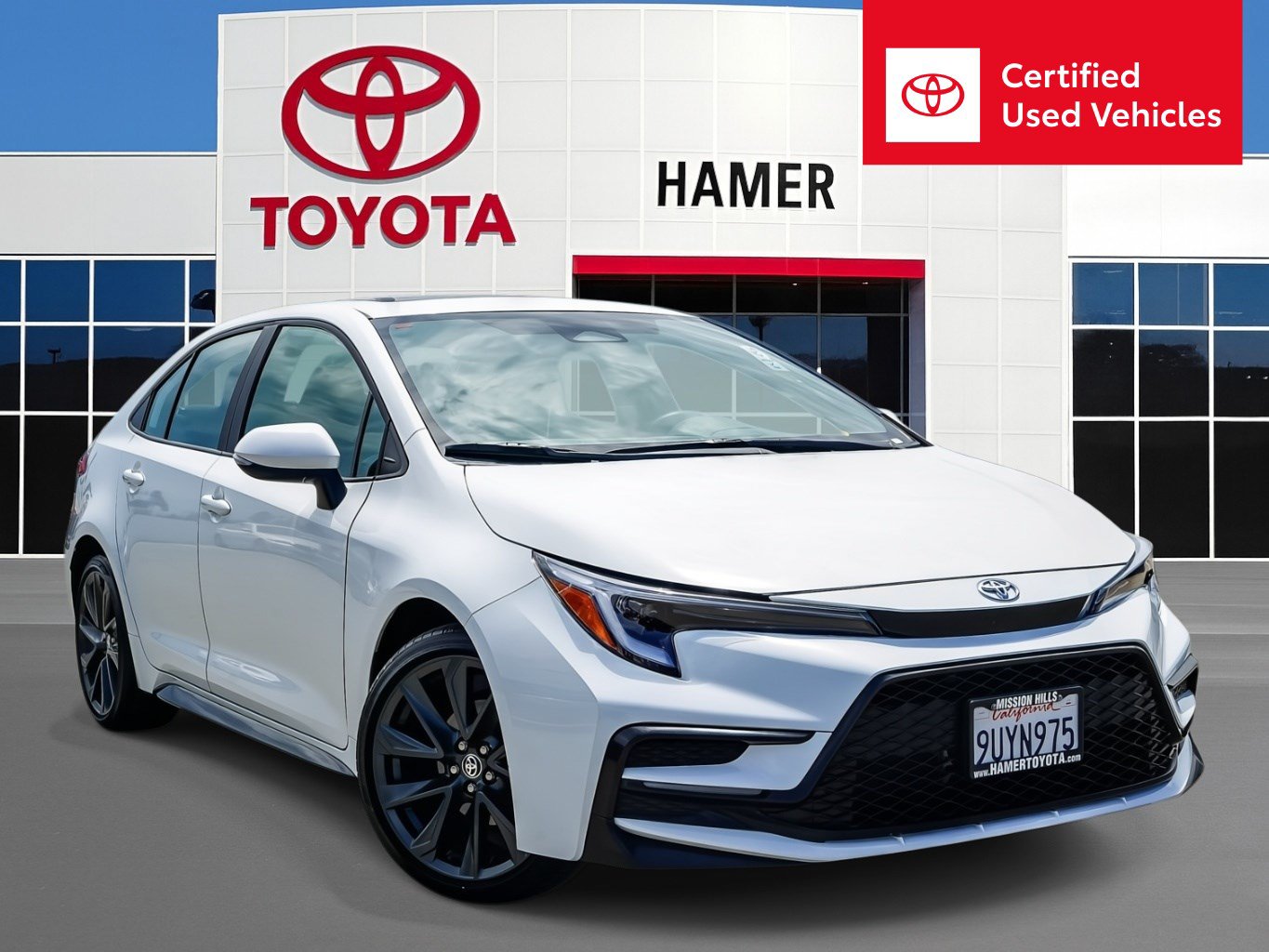 Certified 2025 Toyota Corolla SE w/ SE Premium Package FWD image 1