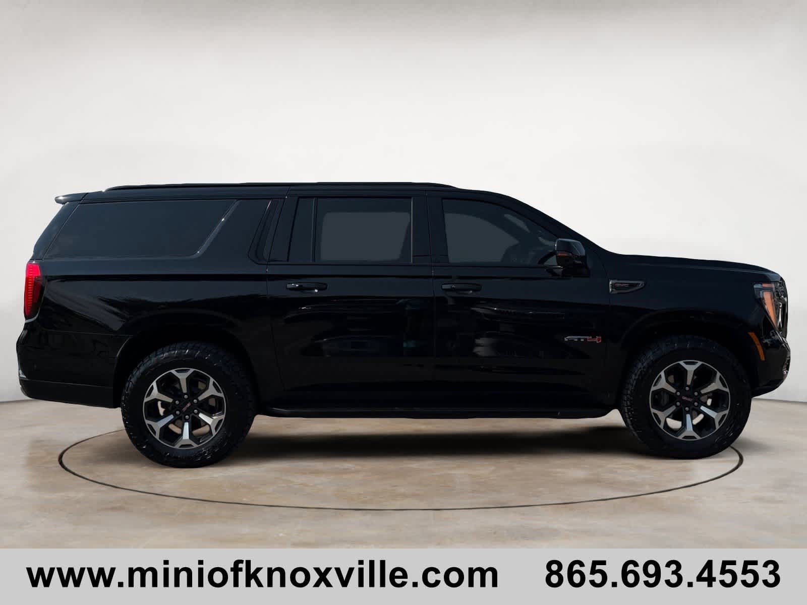 Used 2026 GMC Yukon XL AT4 AWD/4WD image 2