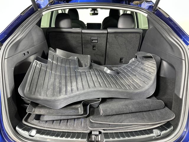 Used 2020 Tesla Model Y Long Range image 25