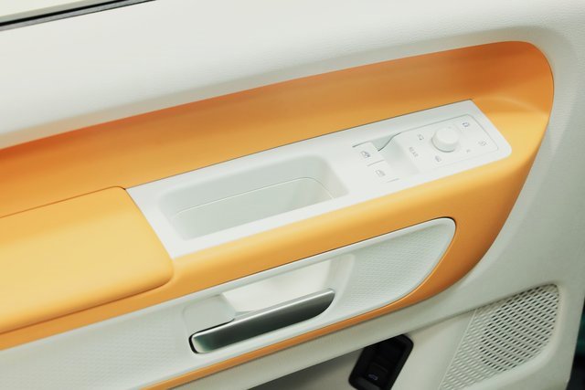 New 2025 Volkswagen ID. Buzz 1st Edition image 28