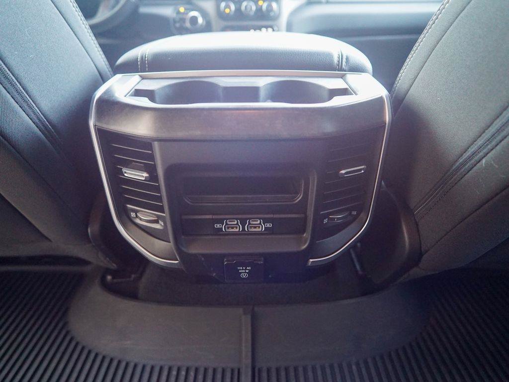 Used 2022 RAM 1500 Big Horn AWD/4WD image 16