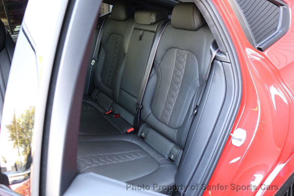 Used 2024 BMW X6 M Competition image 34