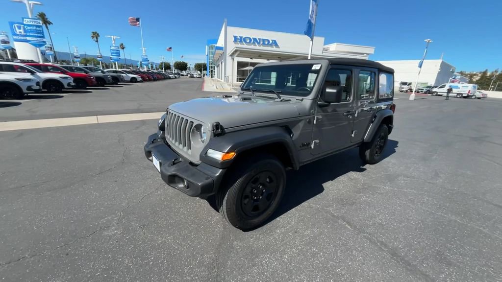Used 2023 Jeep Wrangler Sport image 4