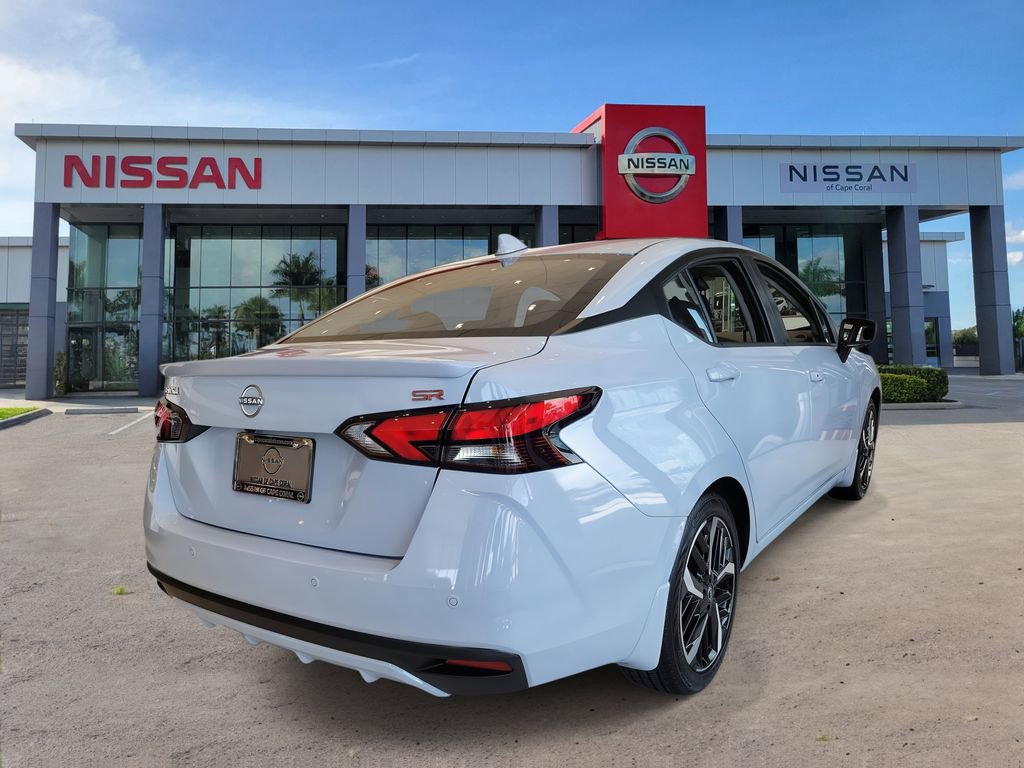 New 2025 Nissan Versa SR w/ Trunk Package FWD image 2
