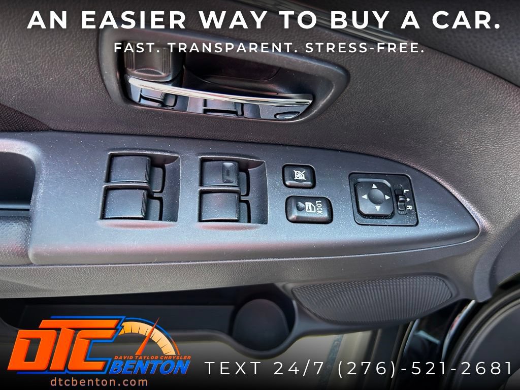 Used 2025 Mitsubishi Outlander Sport SE AWD/4WD image 14