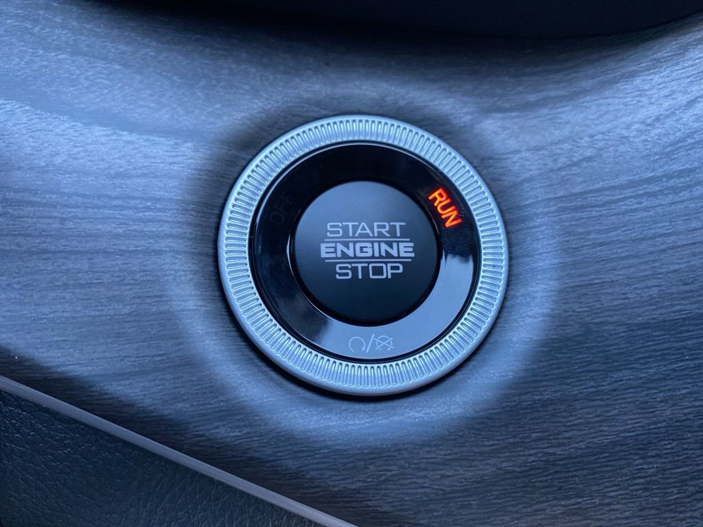 New 2025 Jeep Grand Cherokee L Limited w/ Black Appearance Package image 34