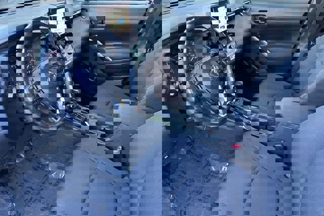 Certified 2023 Toyota Corolla Cross LE w/ Moonroof Package image 12