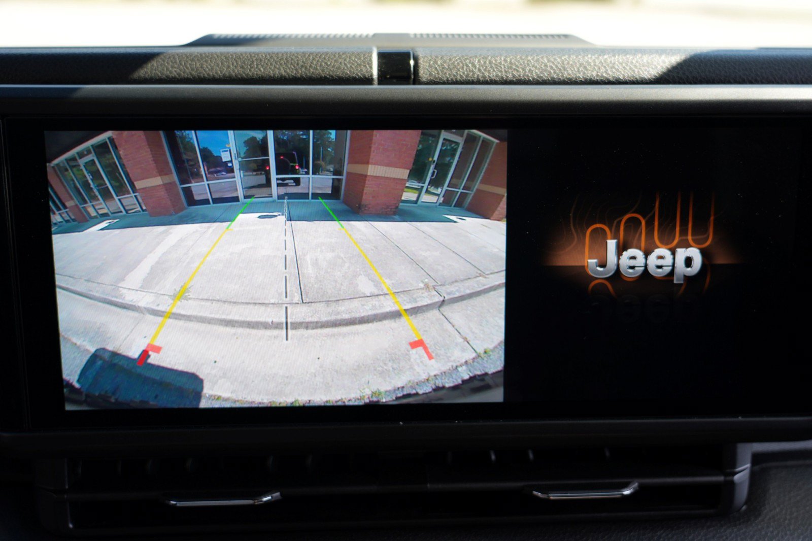 Used 2025 Jeep Wrangler Sport AWD/4WD image 34