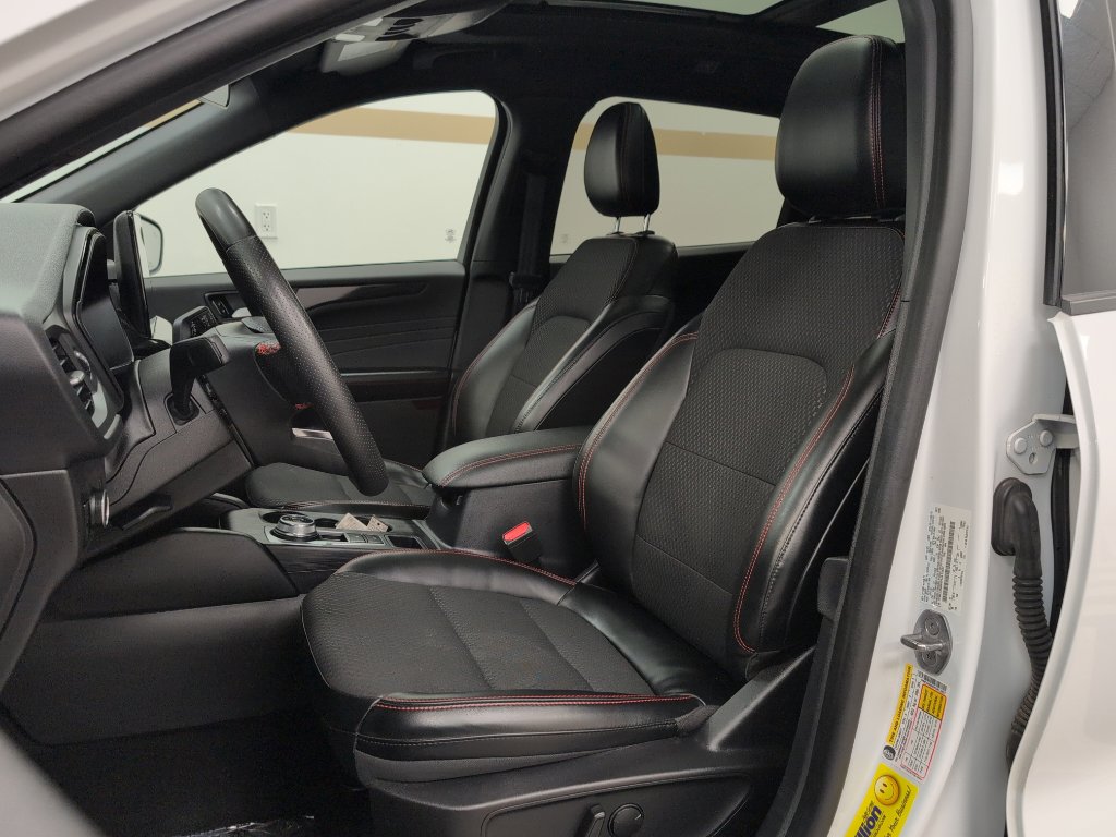 Used 2023 Ford Escape ST-Line w/ Tech Pack #1 image 6