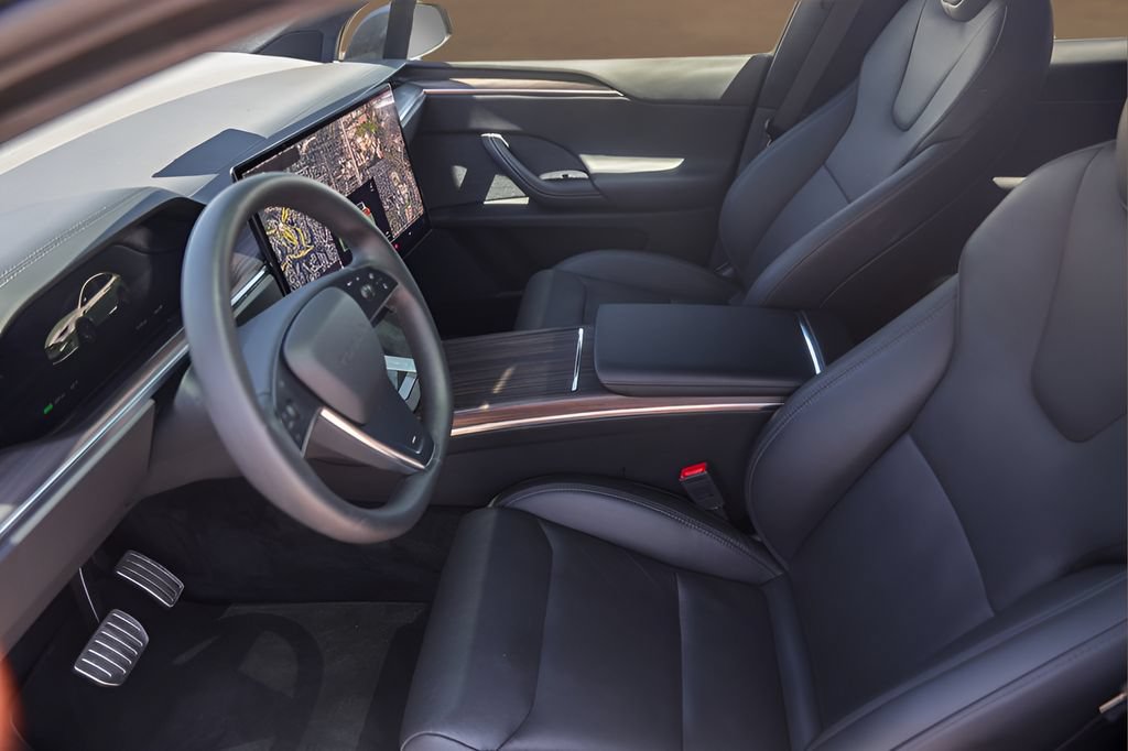Used 2023 Tesla Model X AWD/4WD image 9