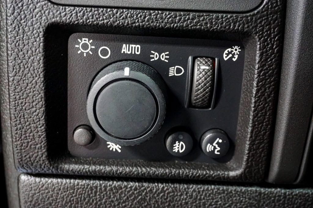 Used 2009 HUMMER H3 Alpha image 63