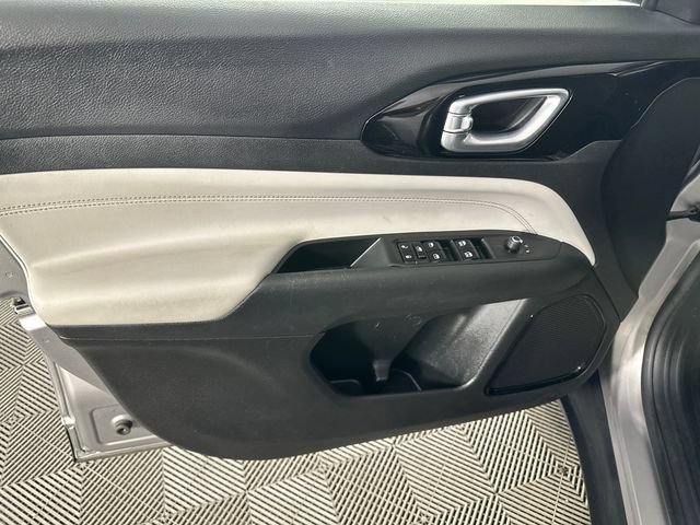 Used 2022 Jeep Compass Limited AWD/4WD image 6