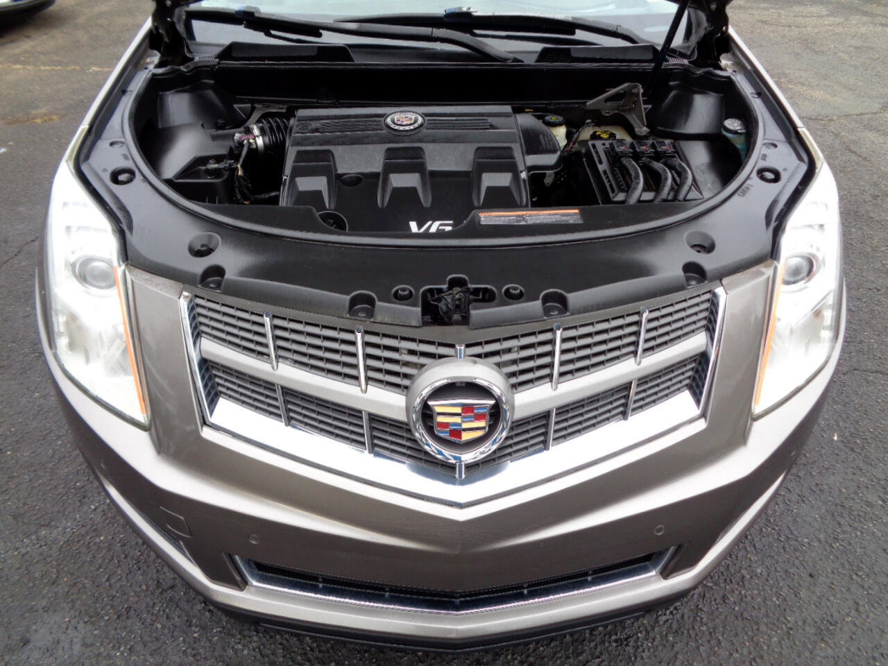 Used 2011 Cadillac SRX Luxury image 30
