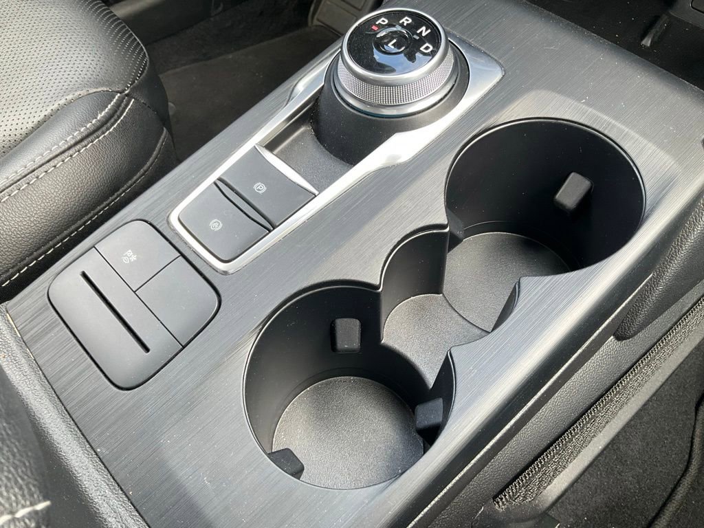 Used 2022 Ford Escape SEL w/ Technology Package image 42