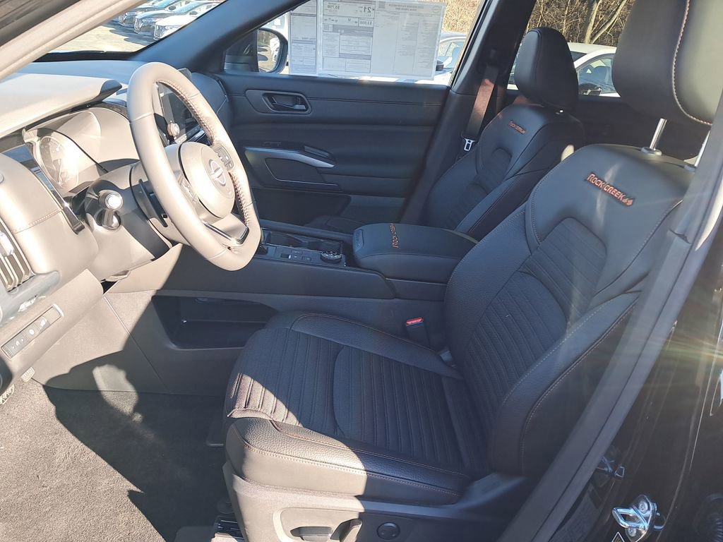 New 2025 Nissan Pathfinder Rock Creek image 10