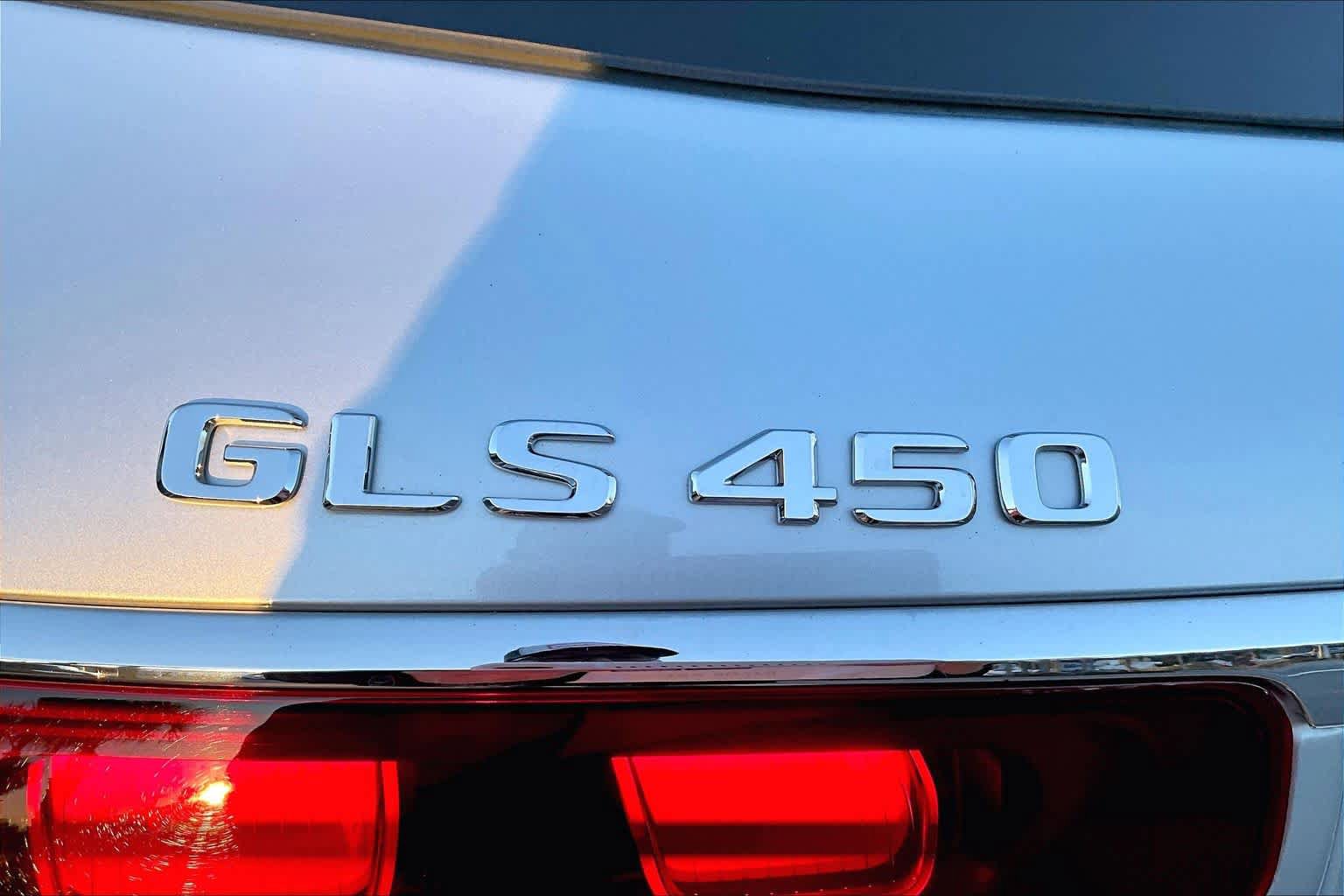 Used 2024 Mercedes-Benz GLS 450 4MATIC image 31