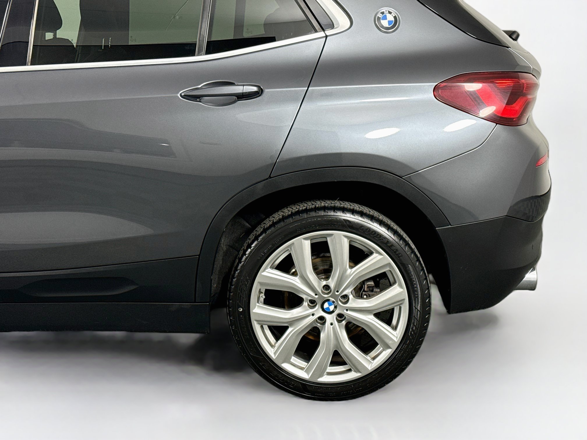 Used 2021 BMW X2 xDrive28i w/ Convenience Package AWD/4WD image 43