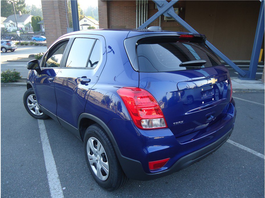 Used 2017 Chevrolet Trax LS FWD image 8