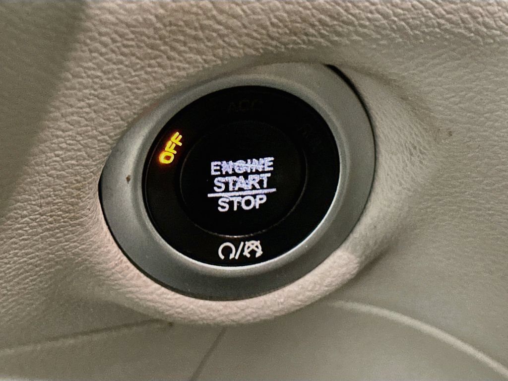 Certified 2020 Chrysler Pacifica Touring-L Plus FWD image 20