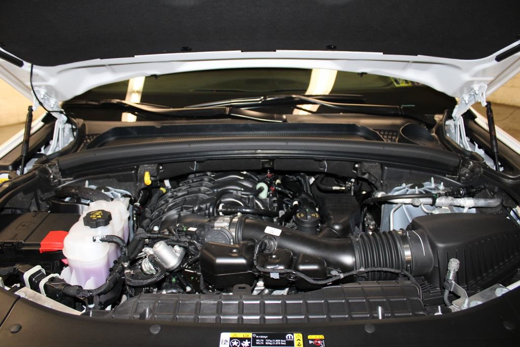 New 2025 Jeep Grand Cherokee Altitude image 38