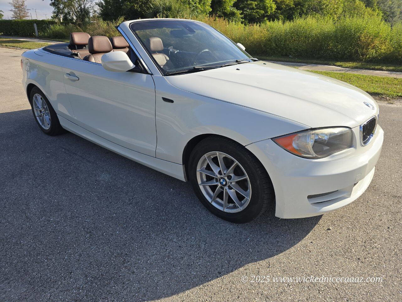 Used 2010 BMW 128i Convertible image 8