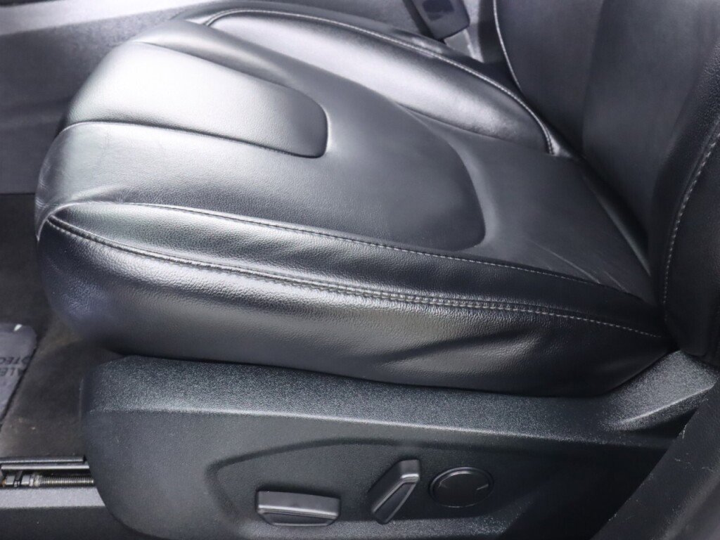 Used 2022 Ford Edge Titanium image 29