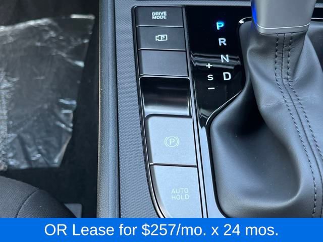 New 2025 Hyundai Elantra SEL image 29