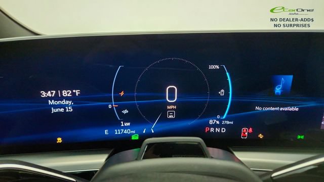 Used 2024 Cadillac Lyriq Luxury AWD/4WD image 40