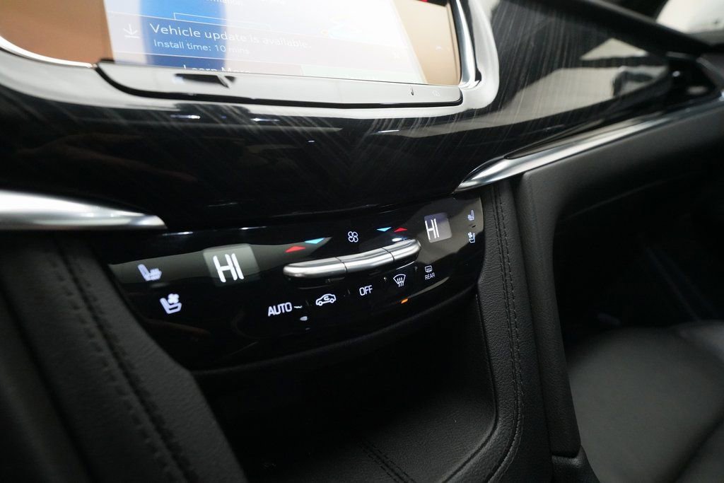 Used 2024 Cadillac XT6 Premium Luxury w/ LPO, Floor Liner Package image 21