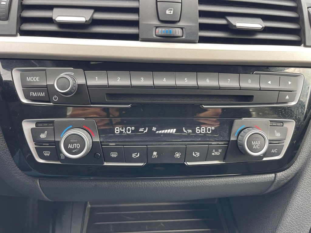 Used 2018 BMW 320i xDrive Sedan image 15