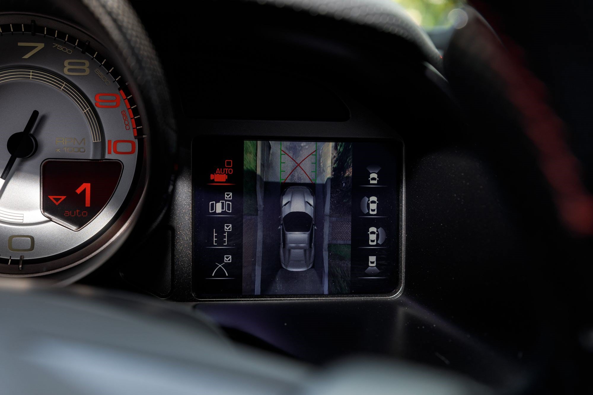 Used 2021 Ferrari 812 GTS RWD image 35