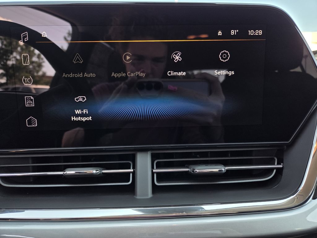 New 2026 Chevrolet Trax LT w/ LT Convenience Package FWD image 11