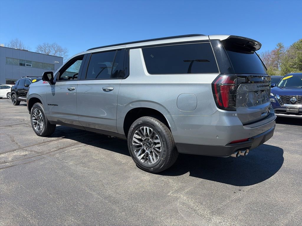 Used 2025 Chevrolet Suburban Z71 image 5