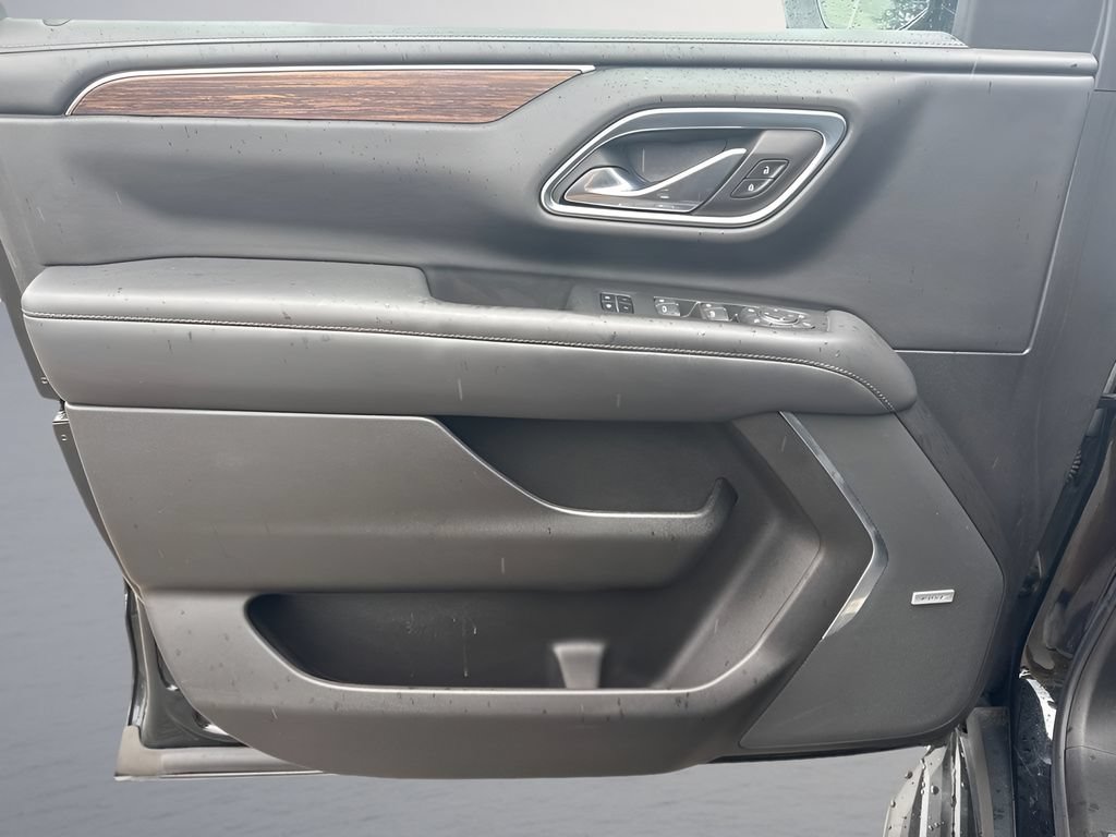 Used 2021 Chevrolet Suburban High Country AWD/4WD image 44
